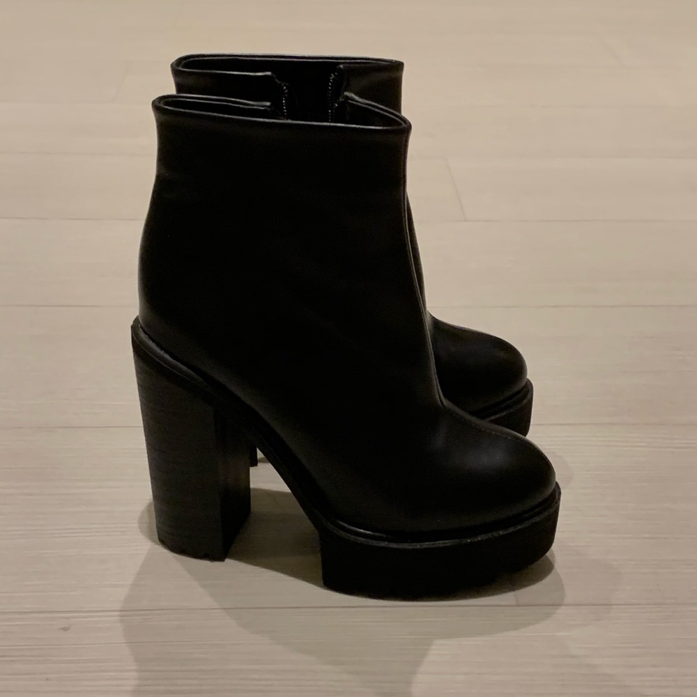 Super sexy boots size 38